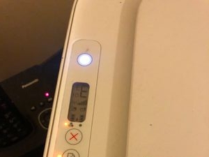 HP 打印机自动关机怎么办？指示灯闪烁一分钟后断电的排查修复教程